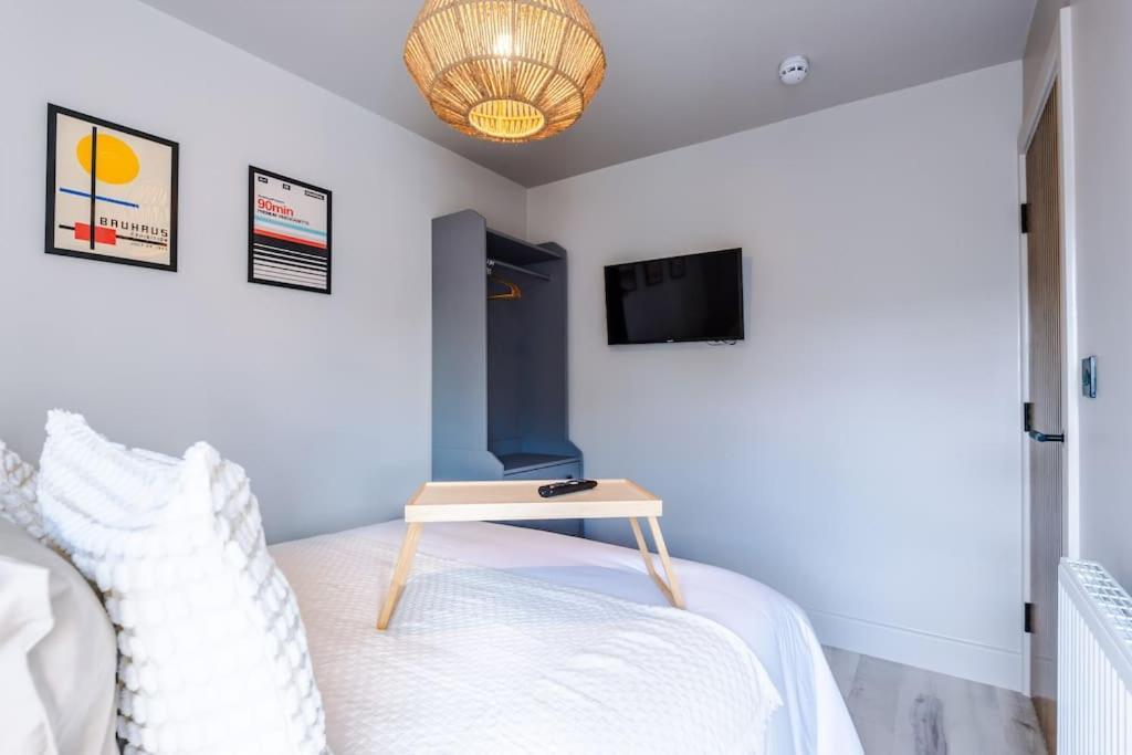 Luxury 2b Centre With Private Parking Chester